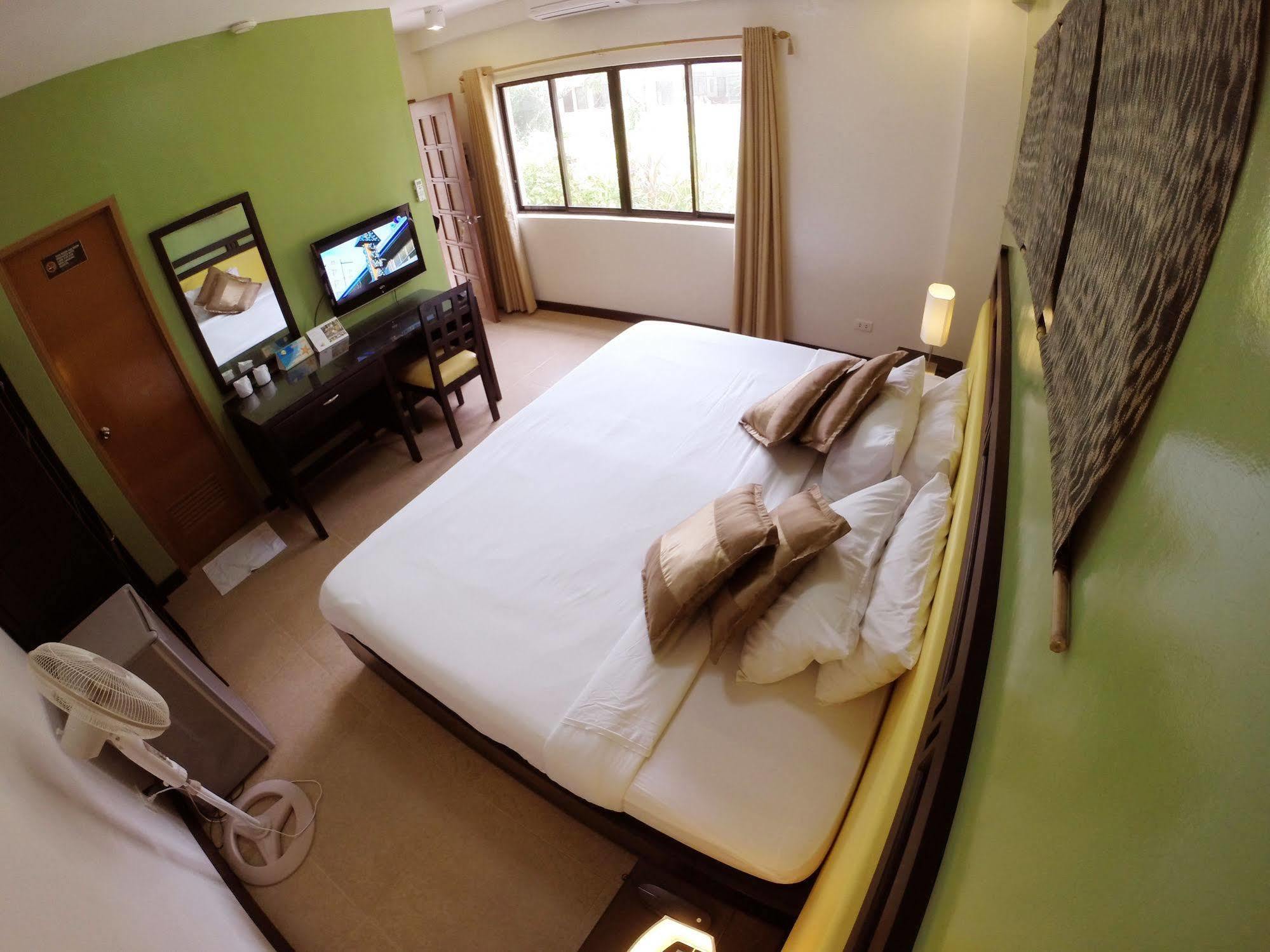 RESIDENCIA BORACAY PROMO A : ROOM+TRANSFER  INSURANCE + FREEBIES**  boracay Packages